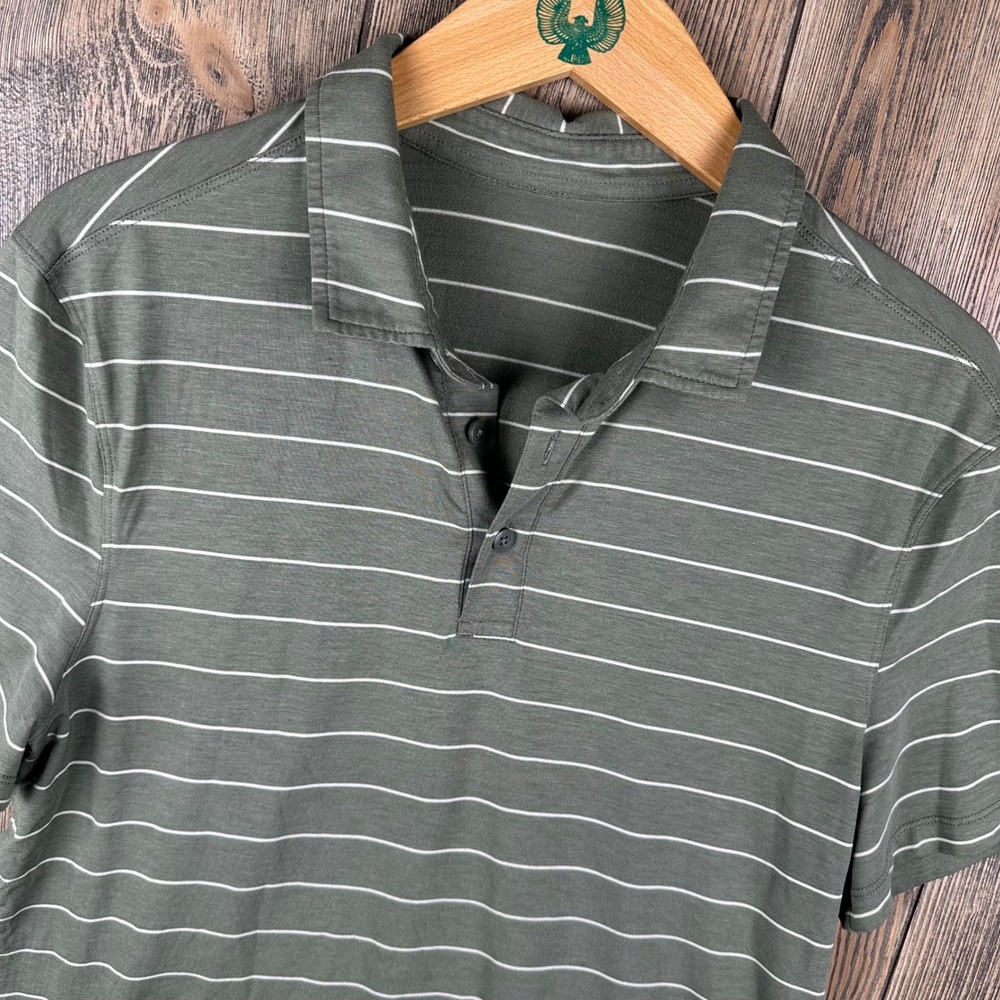 Lululemon Evolution Polo Shirt Green White Stripe Short Sleeve Men's Size Small